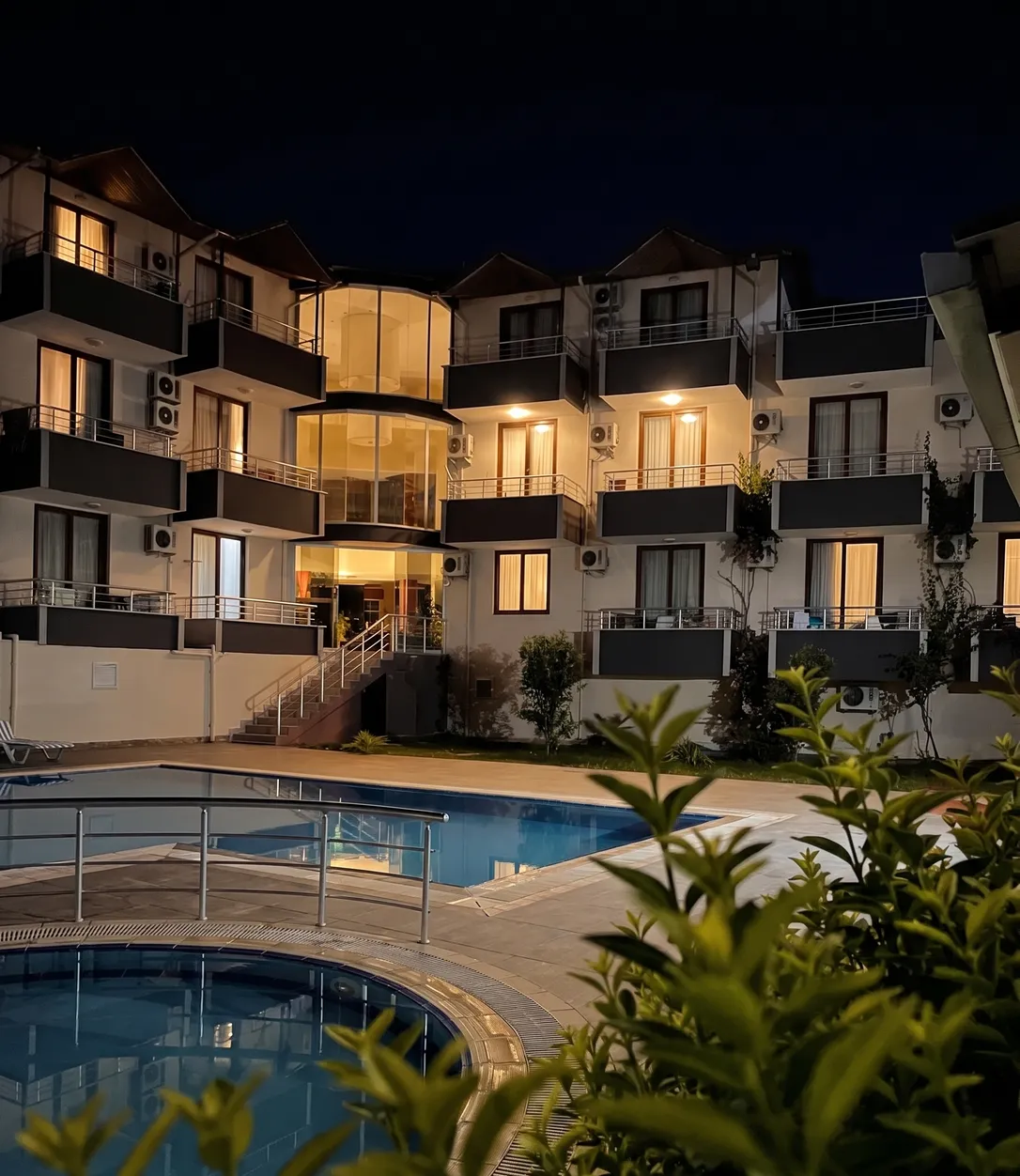 Adrasan Yazıcı Hotel by night